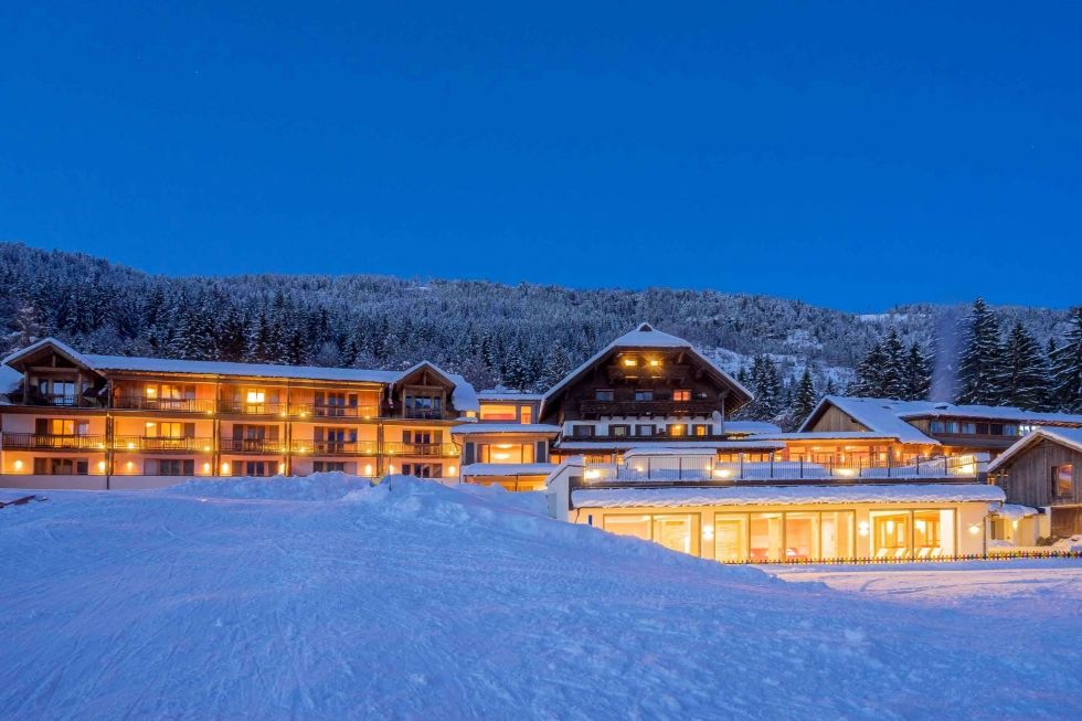 Familienurlaub im Kinderhotel Ramsi Winter Außenansicht